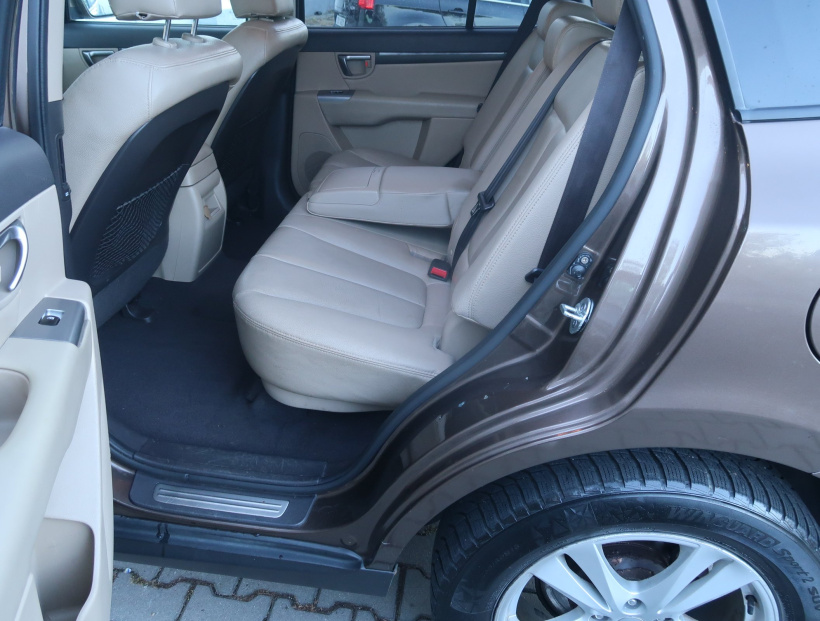 Hyundai Santa Fe, 2010