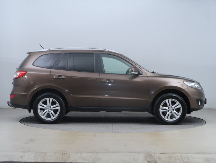 Hyundai Santa Fe, 2010