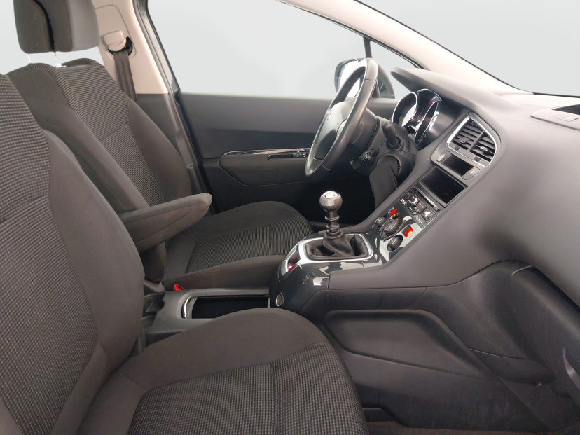 Peugeot 5008, 2013