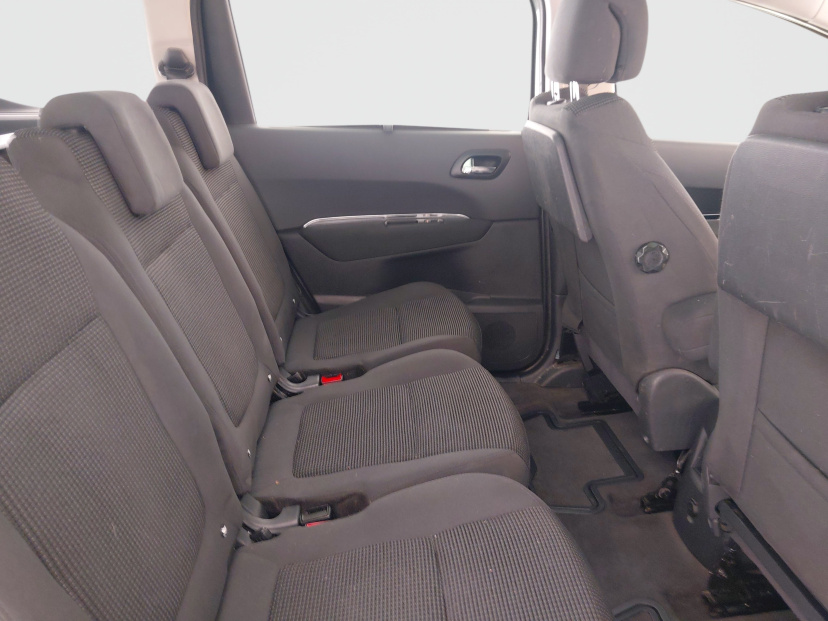 Peugeot 5008, 2013