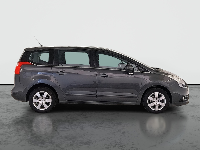 Peugeot 5008, 2013