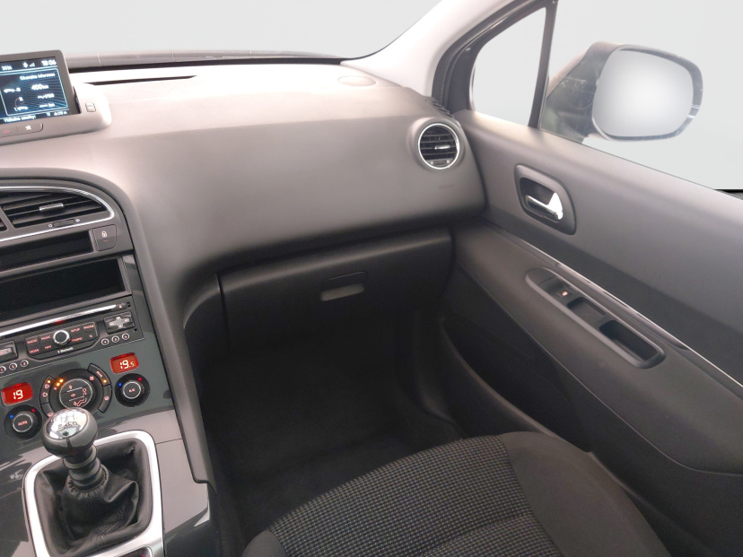 Peugeot 5008, 2013