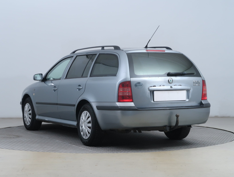 Škoda Octavia, 2002