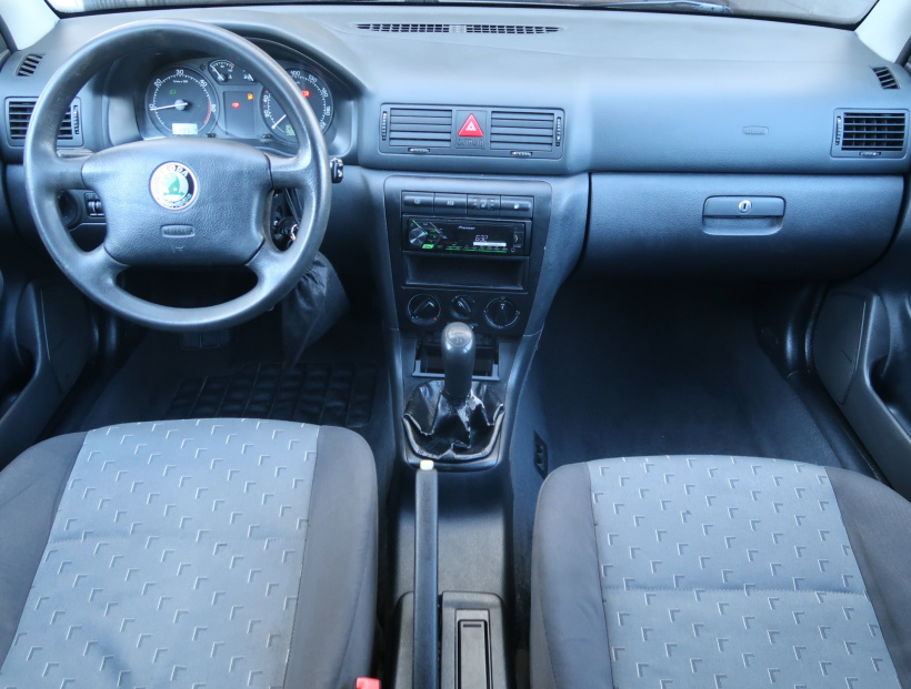 Škoda Octavia, 2002