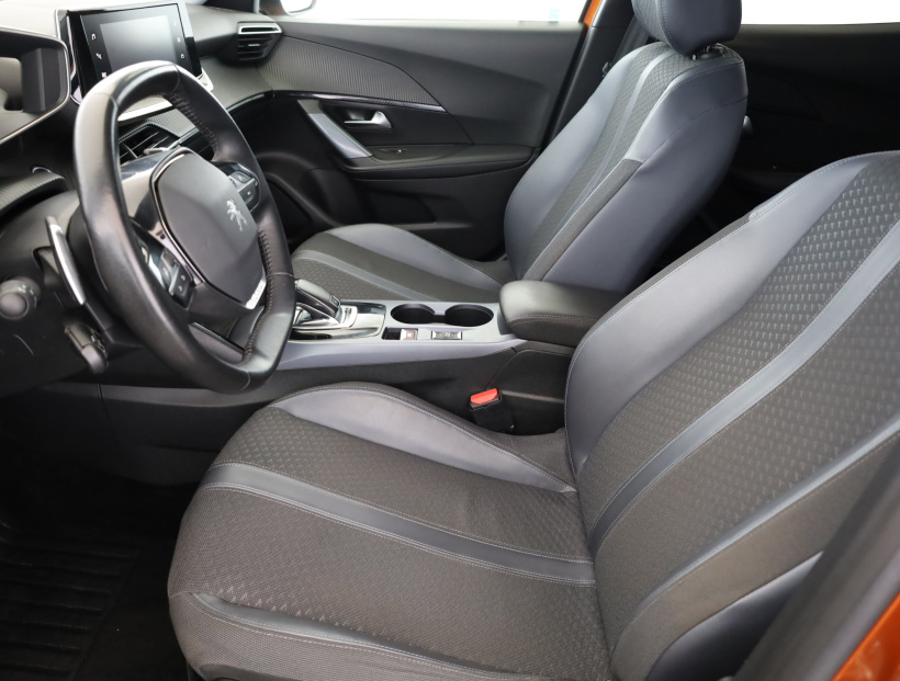 Peugeot 2008, 2020