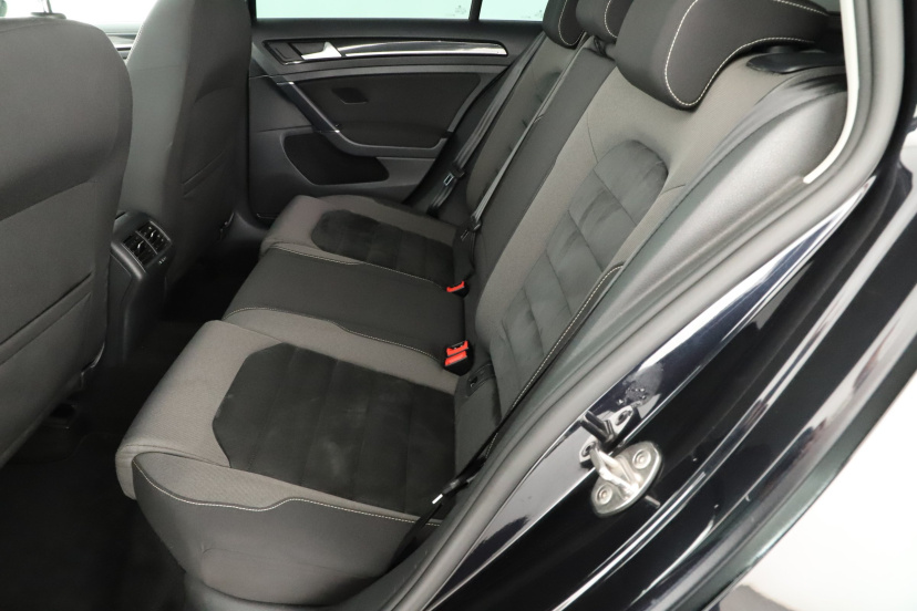 Volkswagen Golf, 2016