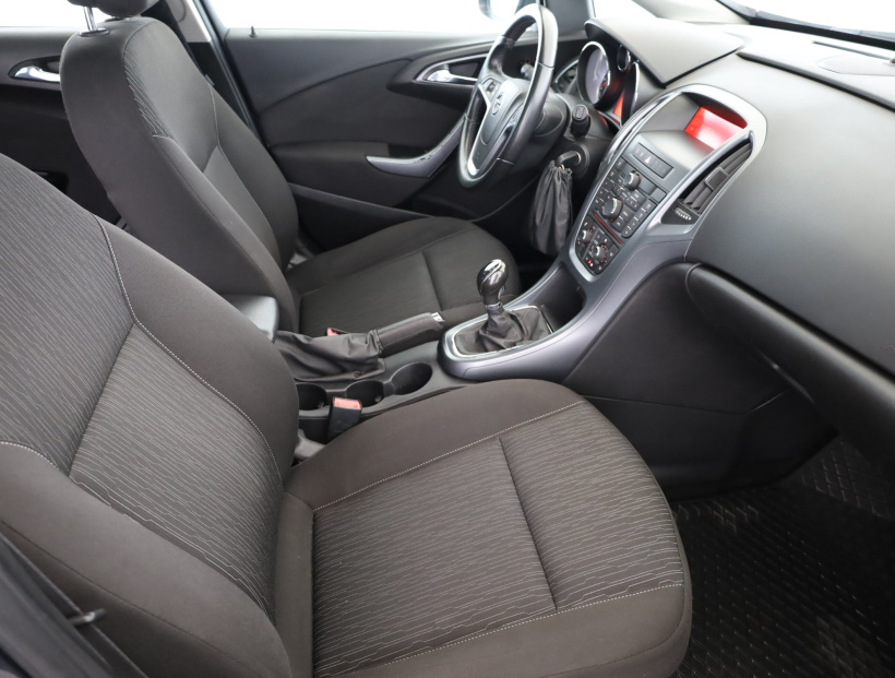Opel Astra, 2014