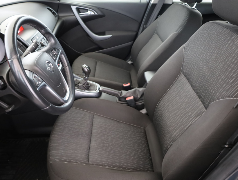 Opel Astra, 2014
