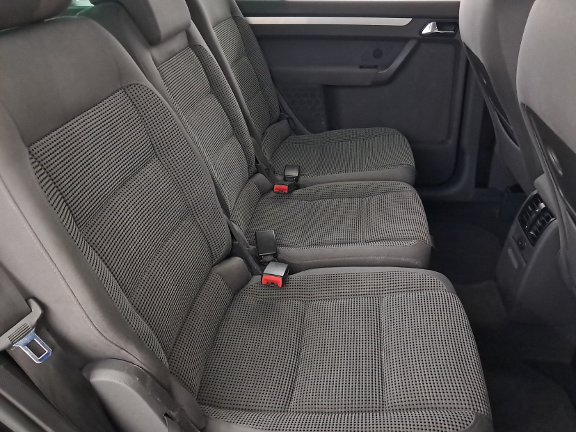 Volkswagen Touran, 2004