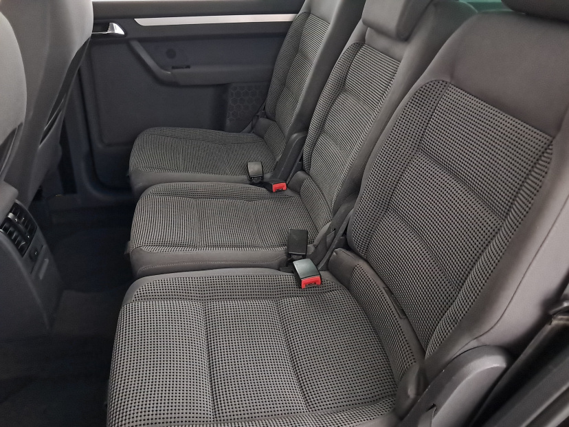 Volkswagen Touran, 2004