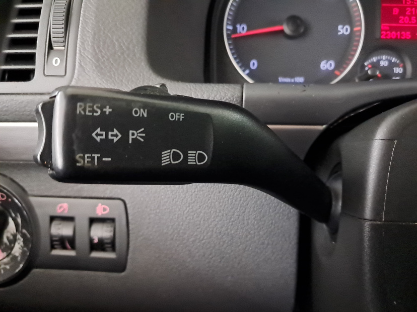 Volkswagen Touran, 2004