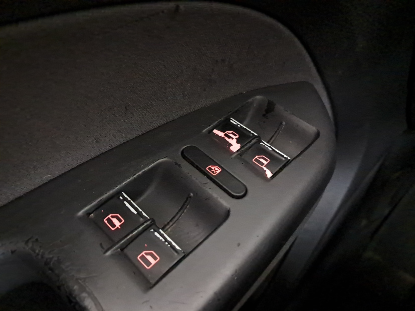 Volkswagen Touran, 2004
