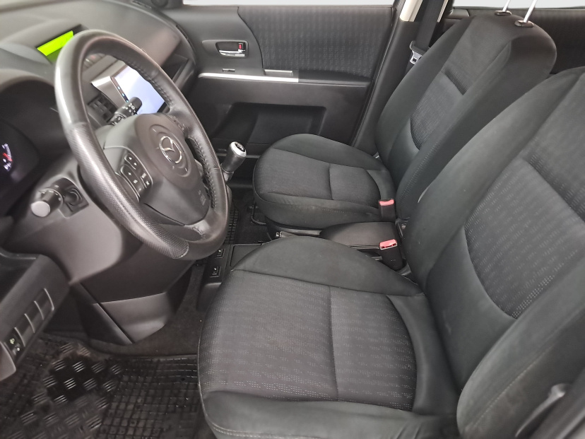 Mazda 5, 2010