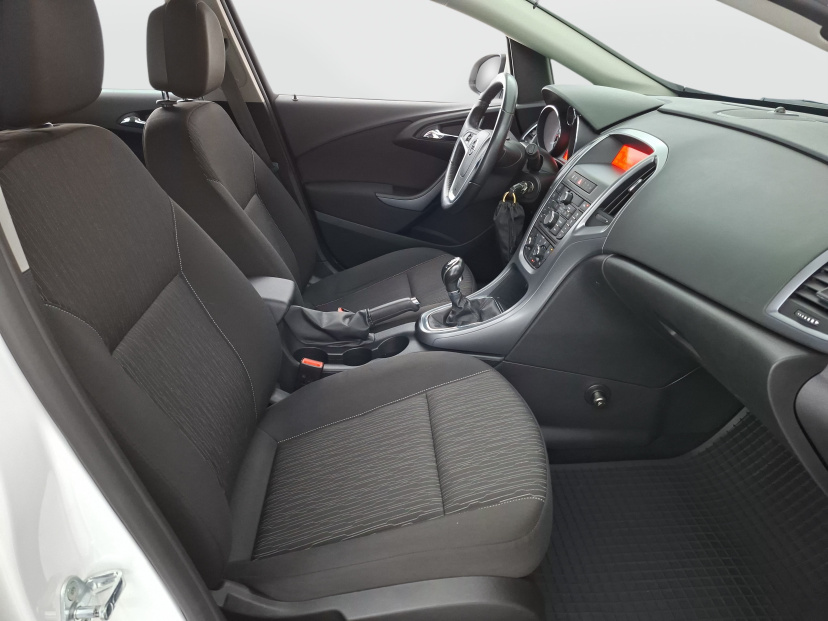 Opel Astra, 2014