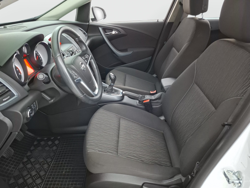 Opel Astra, 2014
