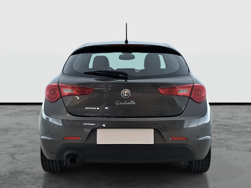 Alfa Romeo Giulietta, 2010