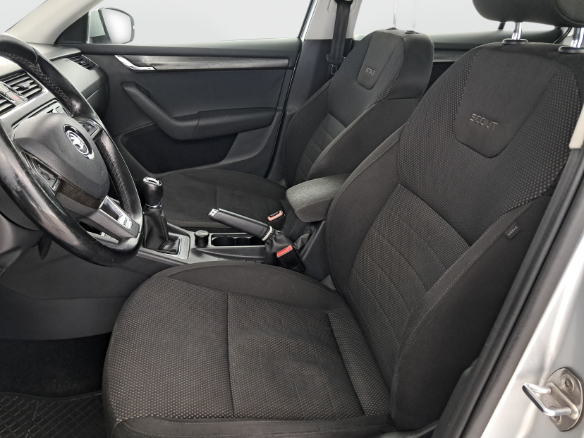 Škoda Octavia Scout, 2016