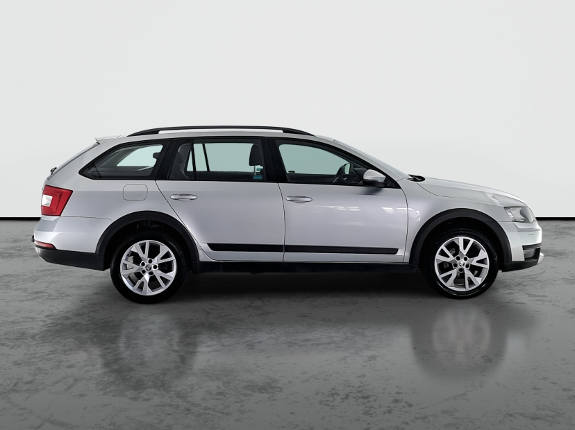 Škoda Octavia Scout, 2016