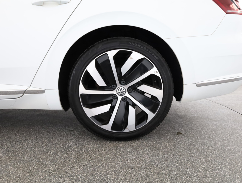 Volkswagen Arteon, 2019