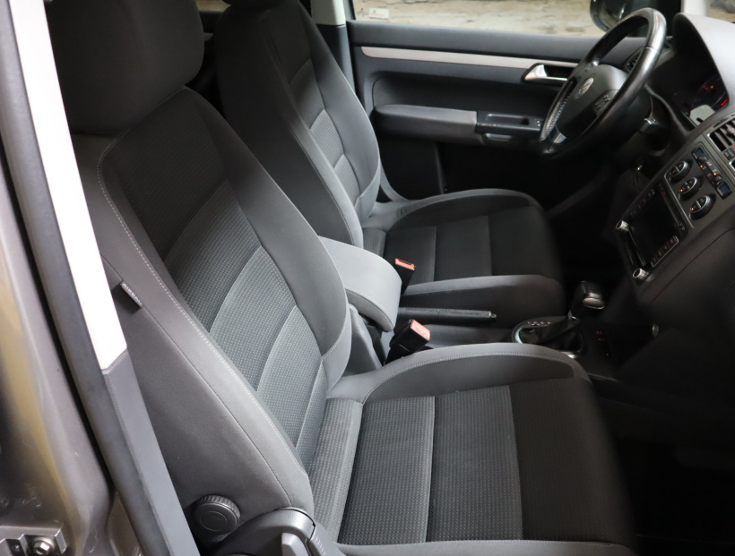 Volkswagen Touran, 2009