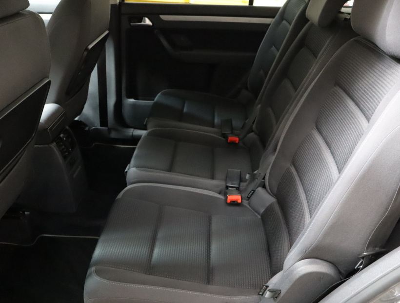 Volkswagen Touran, 2009