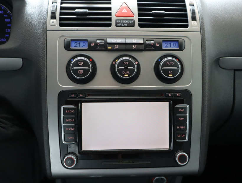 Volkswagen Touran, 2009