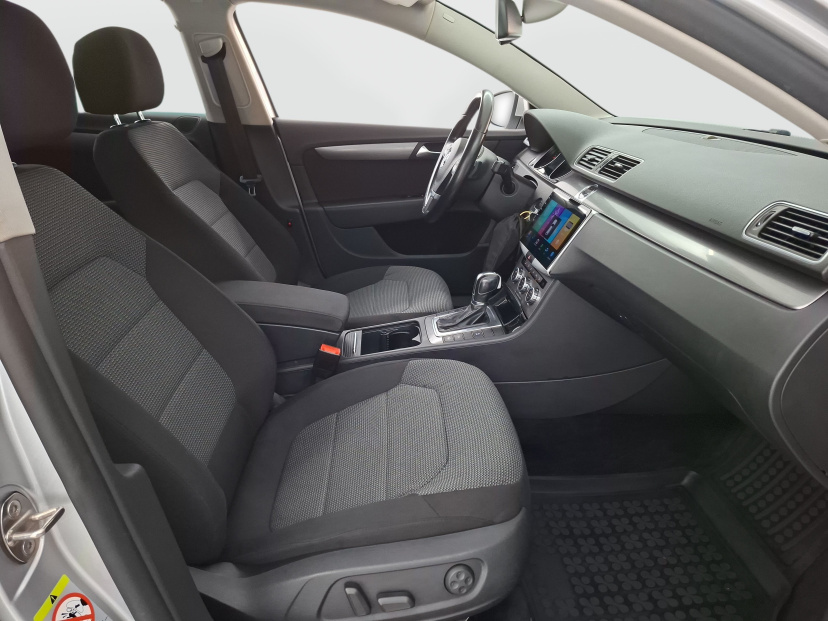 Volkswagen Passat, 2012