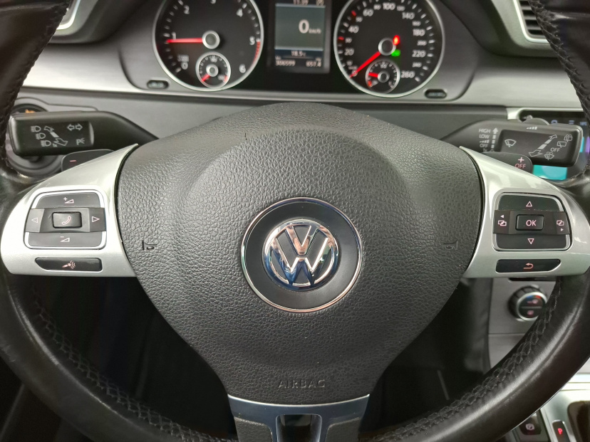 Volkswagen Passat, 2012