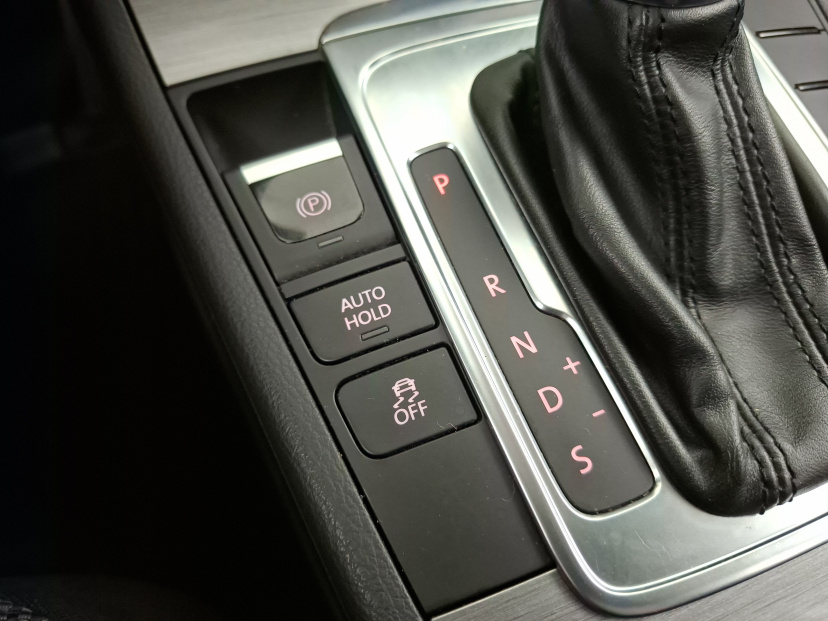 Volkswagen Passat, 2012