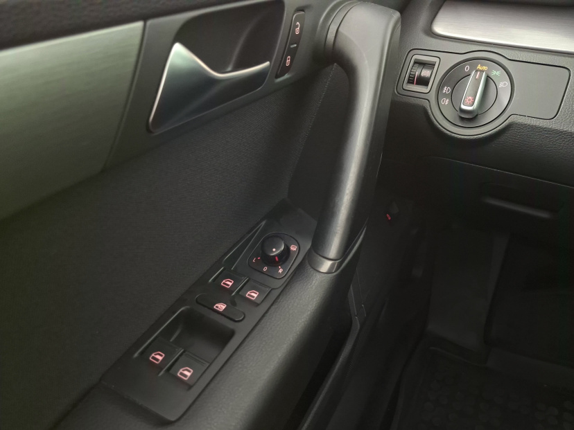 Volkswagen Passat, 2012