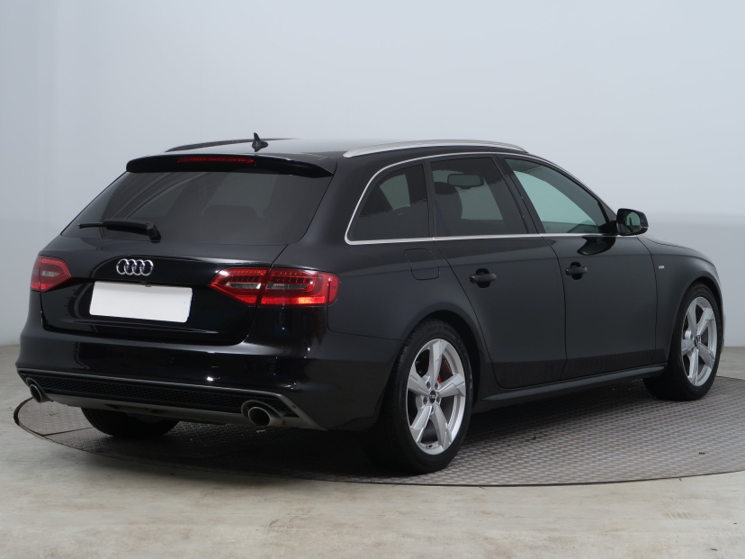 Audi A4, 2013