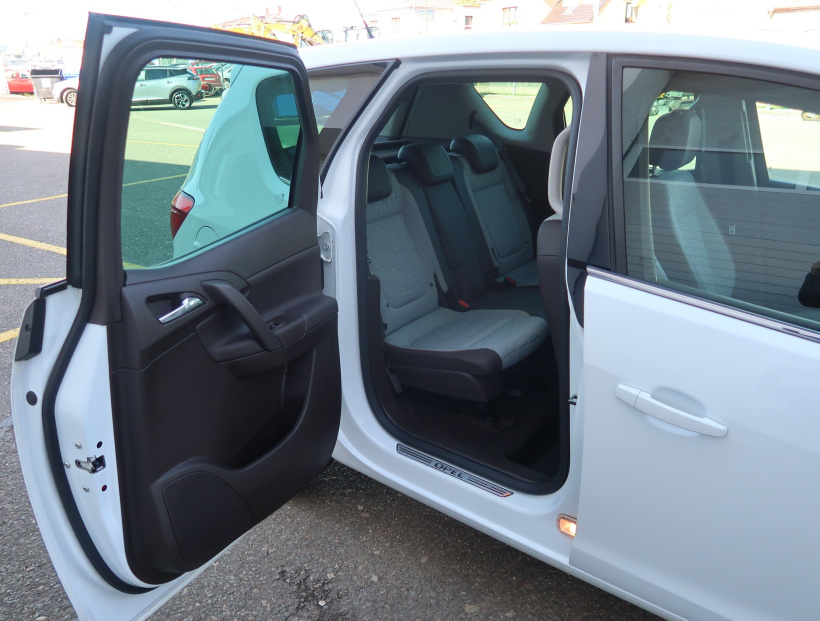 Opel Meriva, 2014