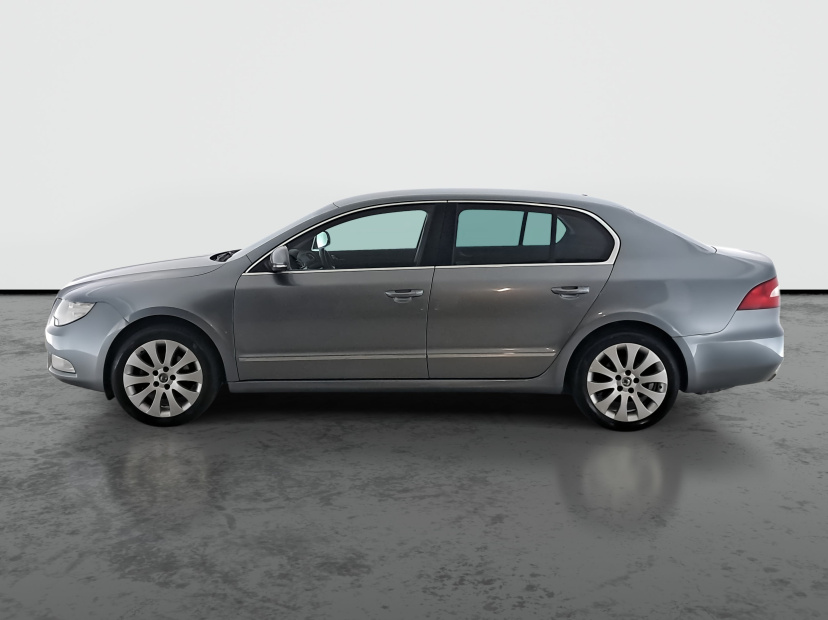 Škoda Superb, 2012