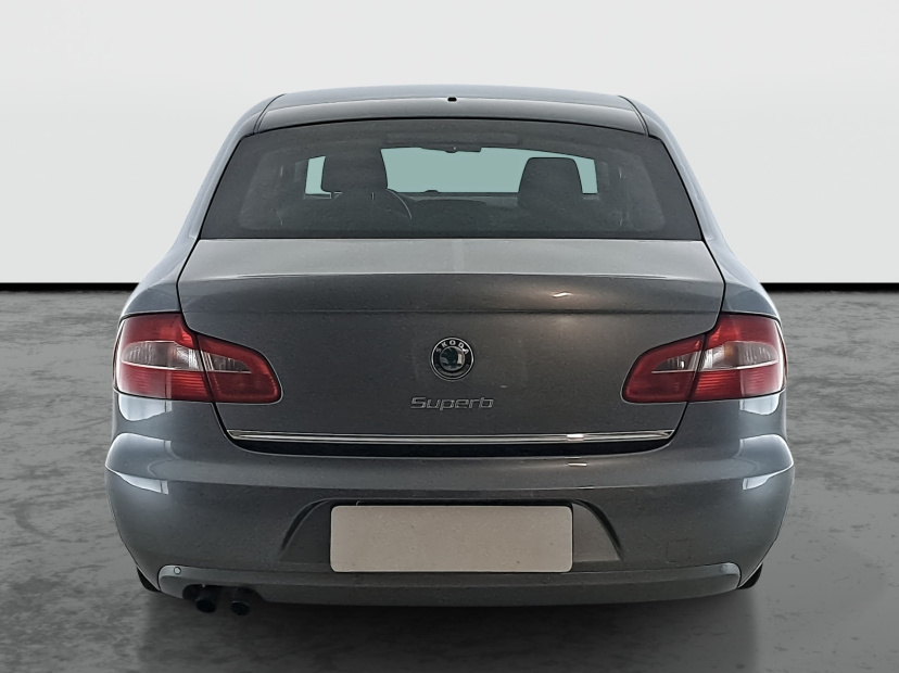 Škoda Superb, 2012
