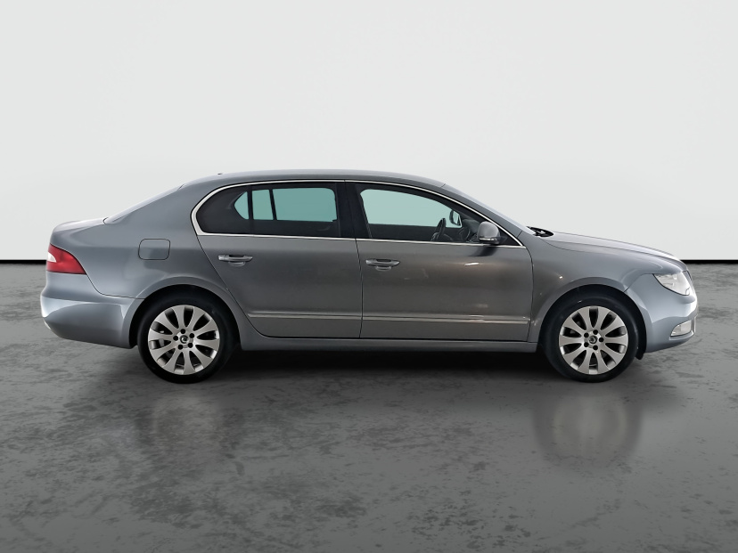 Škoda Superb, 2012