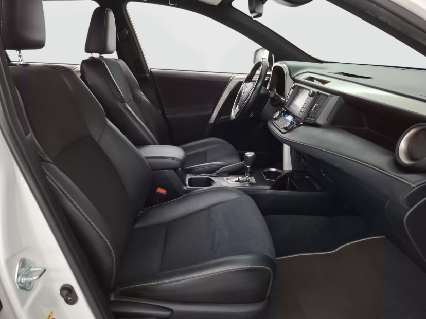 Toyota RAV 4, 2016