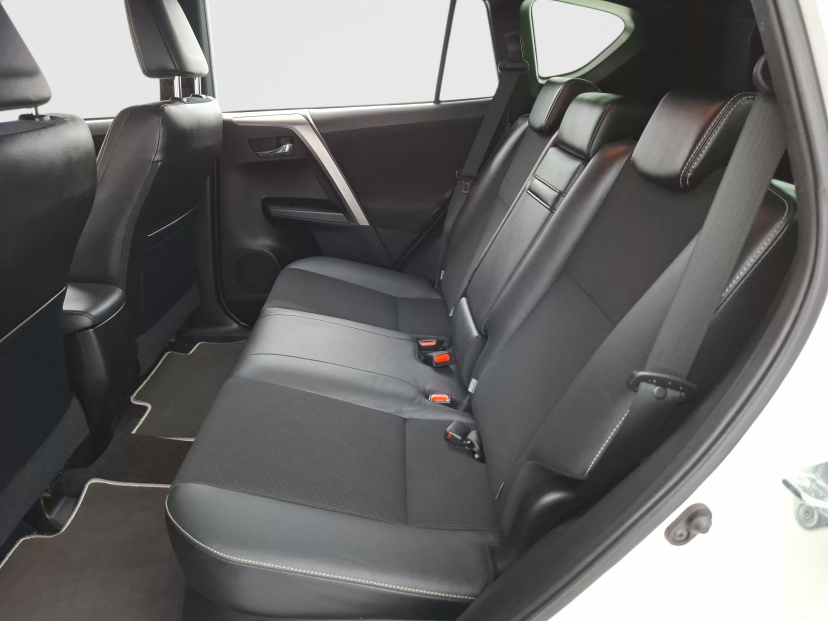 Toyota RAV 4, 2016