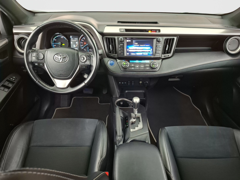 Toyota RAV 4, 2016