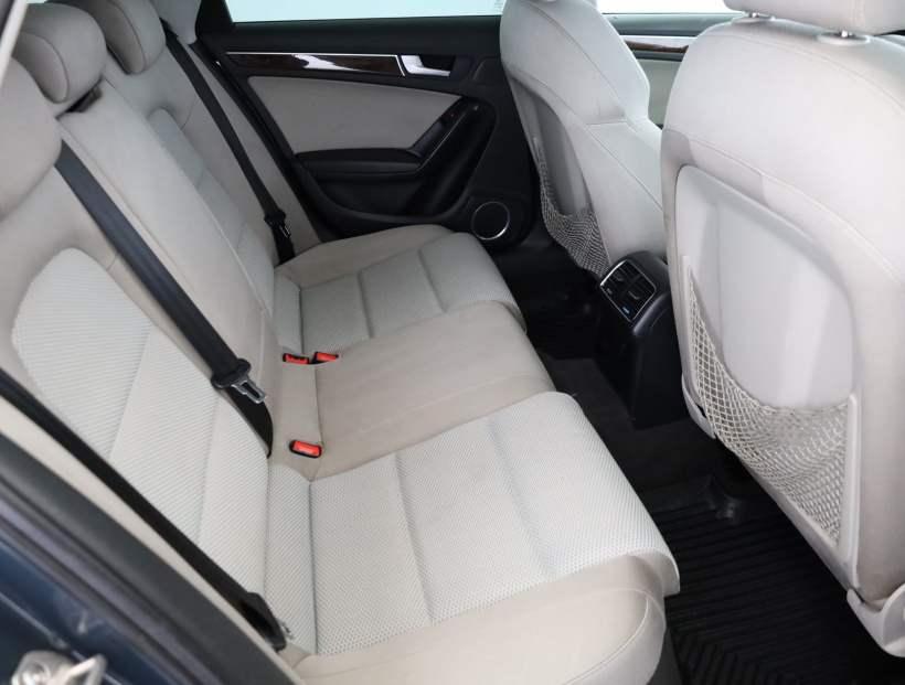 Audi A4 Allroad, 2010