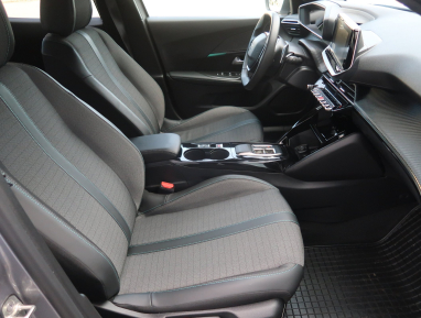 Peugeot 2008 - 2023