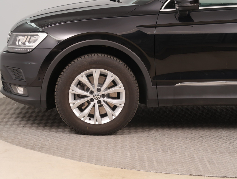 Volkswagen Tiguan, 2020