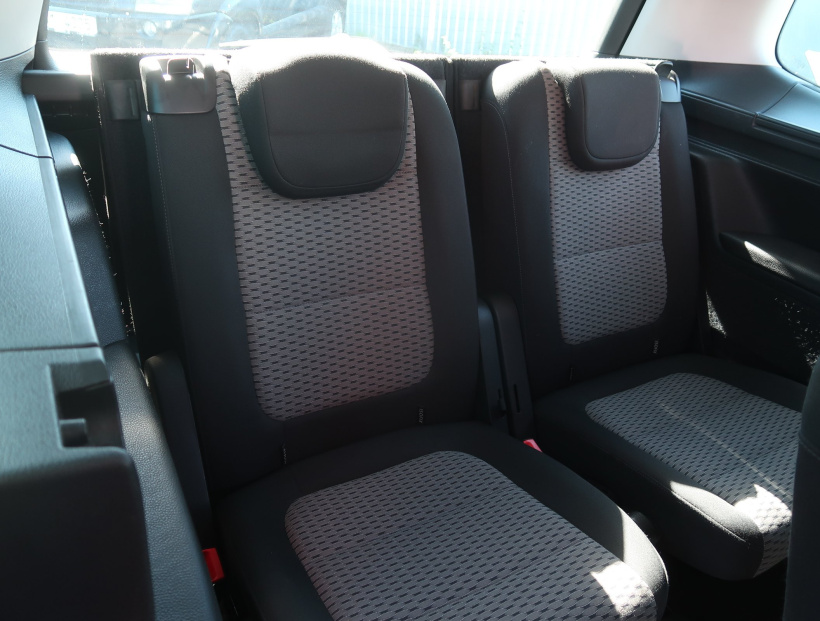 Volkswagen Sharan, 2012