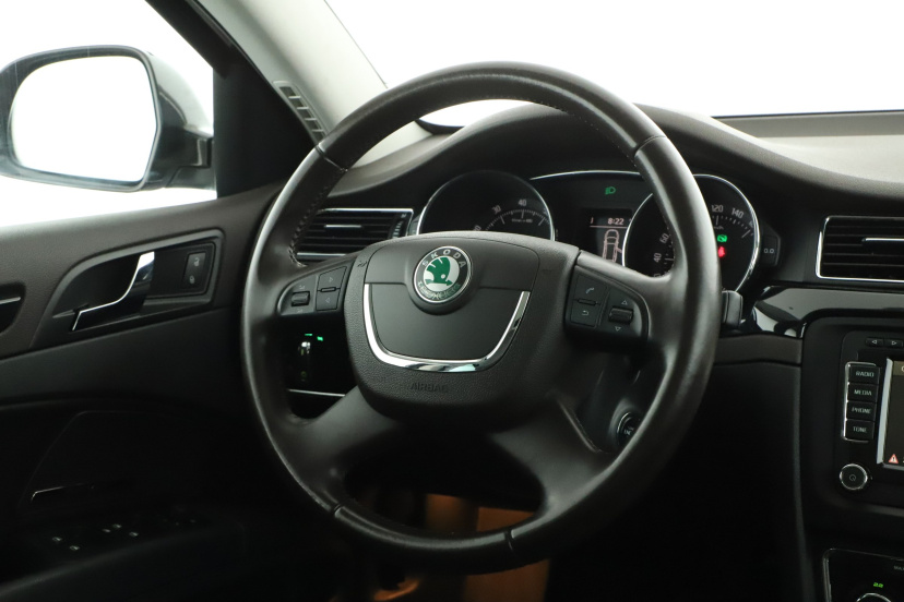Škoda Superb, 2012