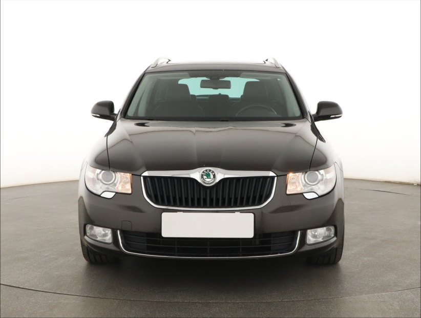 Škoda Superb, 2012