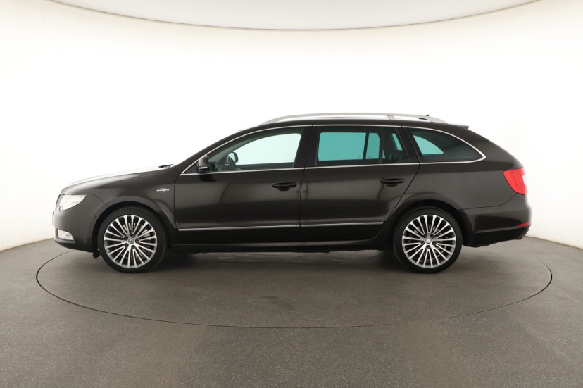 Škoda Superb, 2012