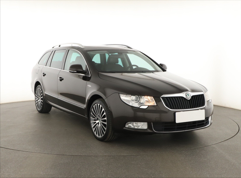 Škoda Superb, 2012