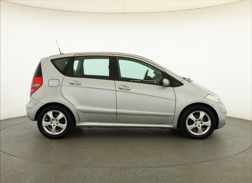 Mercedes-Benz A, 2006