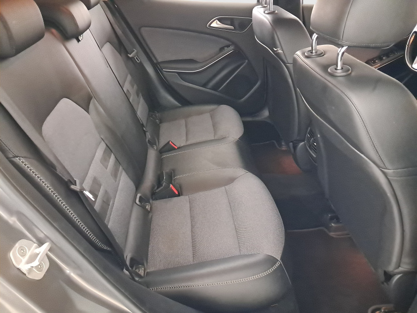 Mercedes-Benz GLA, 2015