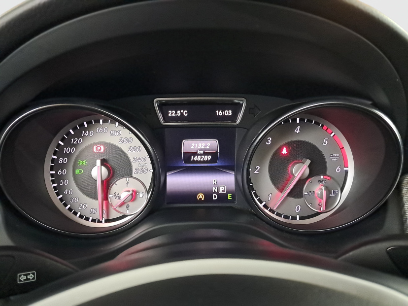 Mercedes-Benz GLA, 2015