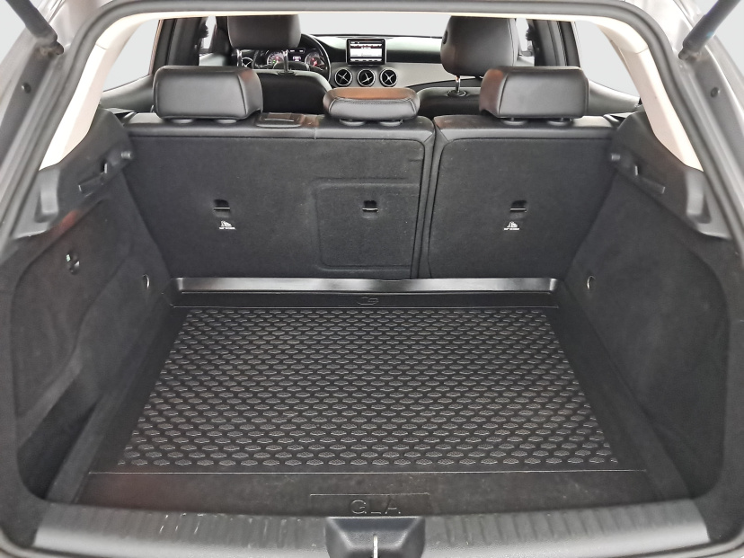 Mercedes-Benz GLA, 2015